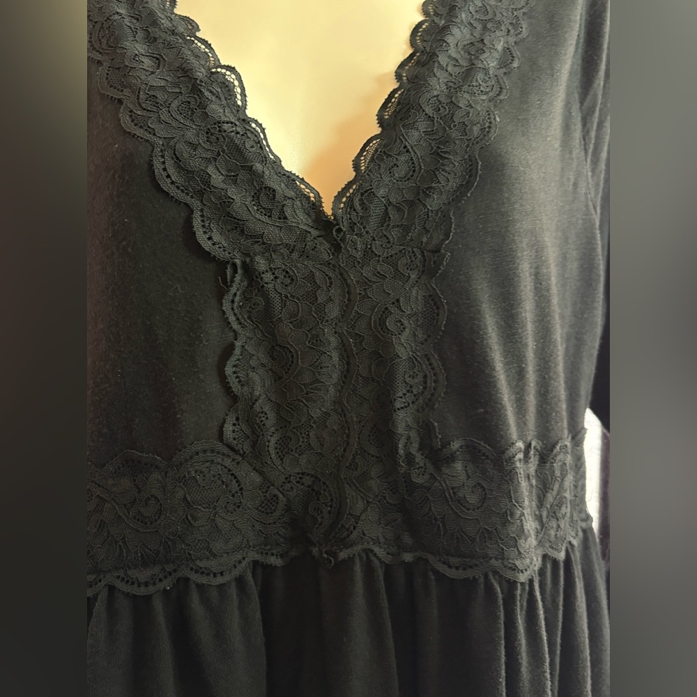 Torrid Women’s Lace Trim Baby Doll Top with Empire Waist Size 1 Torrid or 1X